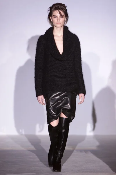 Look 11